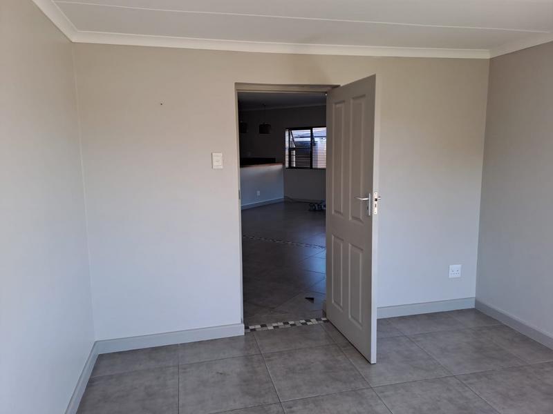 To Let 3 Bedroom Property for Rent in Rooi Rivier Rif Western Cape